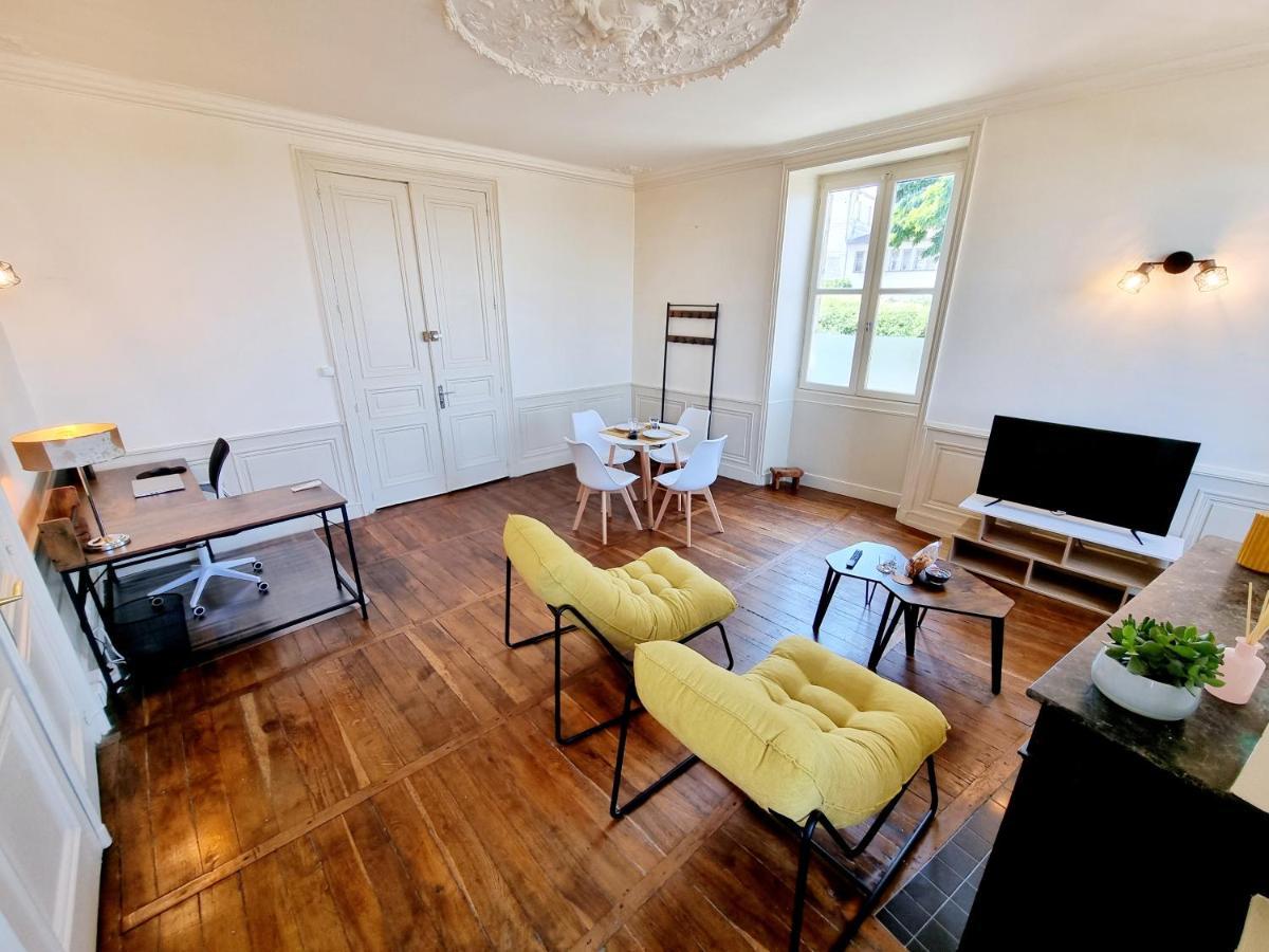 Superbe T2 Lumineux Avec Fibre Apartment Angouleme Ngoại thất bức ảnh