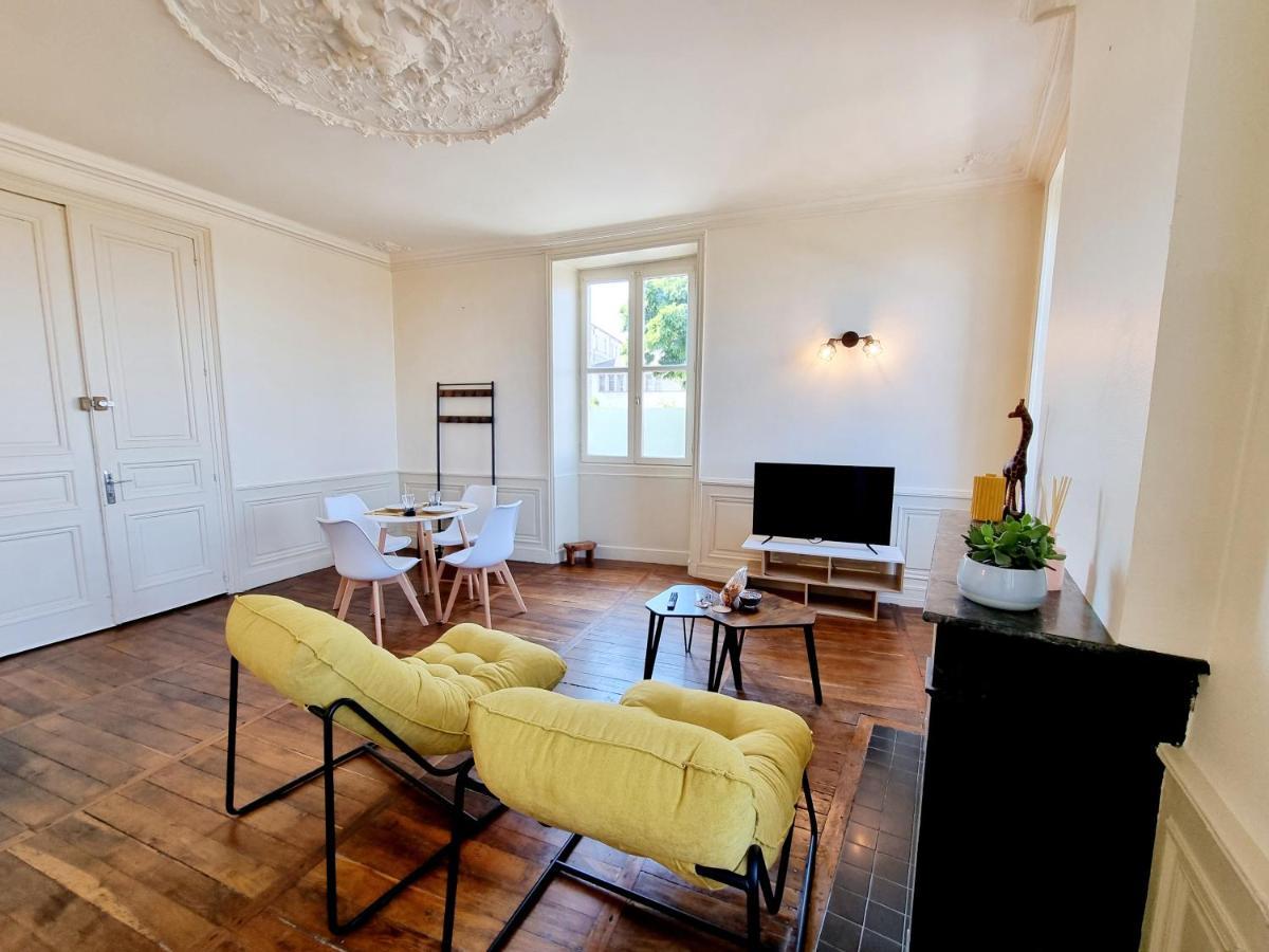 Superbe T2 Lumineux Avec Fibre Apartment Angouleme Ngoại thất bức ảnh